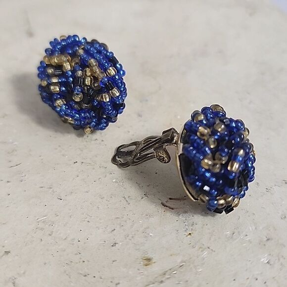Vintage Blue, Gold, Black Seed Bead Clip on Earrings made in Japan - Picture 3 of 7